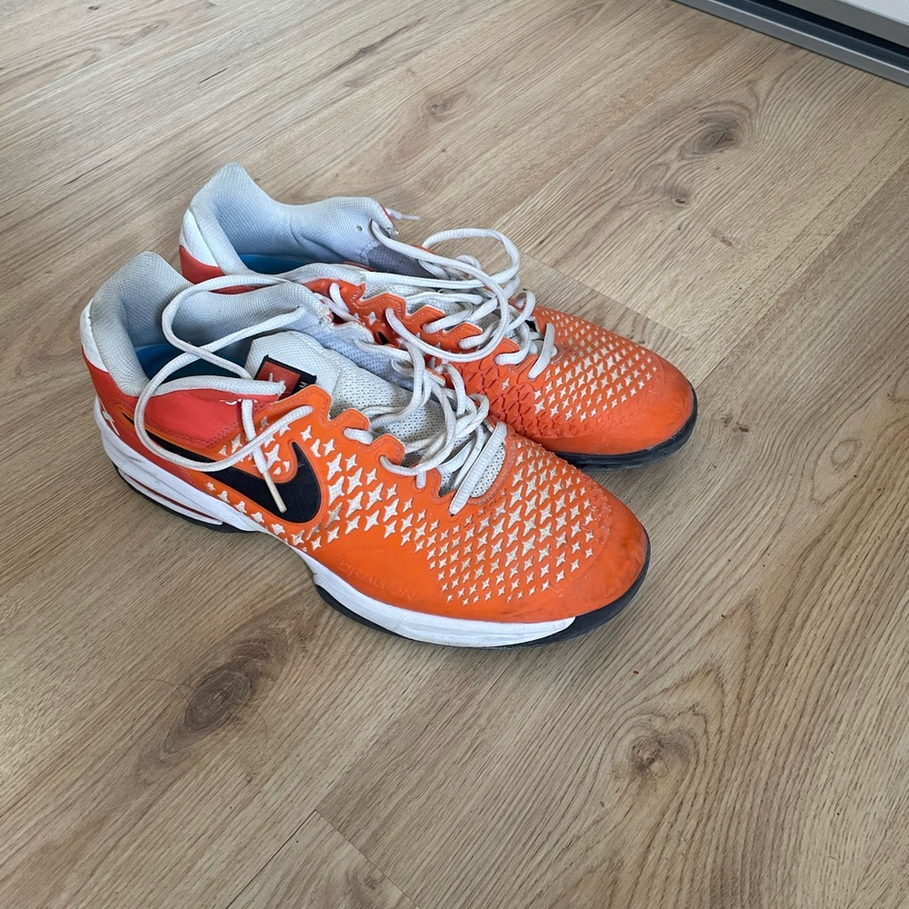 Nike Air Max Tennis Shoes